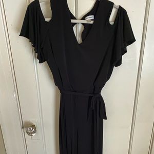 Calvin Klein Size 6 Black Peekaboo Shoulder and Tie Belt Jumpsuit
